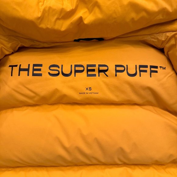 Aritzia Super Puff Shorty XS - Picture 5 of 10